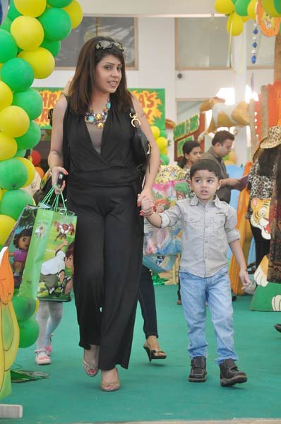 संजय दत्त के जुड़वा बच्‍चों की बर्थडे पार्टी | फोटो