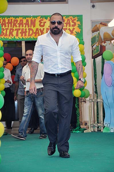 संजय दत्त के जुड़वा बच्‍चों की बर्थडे पार्टी | फोटो