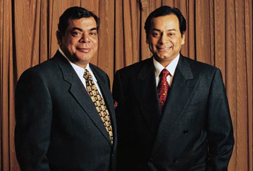 फोर्ब्स सूची 2011: मुकेश सबसे धनी, अनिल टॉप टेन से बाहर | पढ़ें