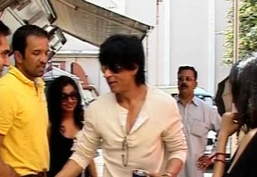 शाहरुख का ऐसा फोटोशूट कभी देखा है... | किंग खान की पार्टी