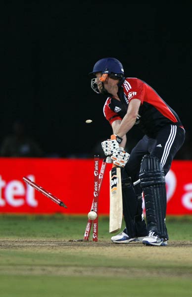 दूसरे वनडे में टीम इंडिया ने इंग्‍लैंड को दी करारी मात