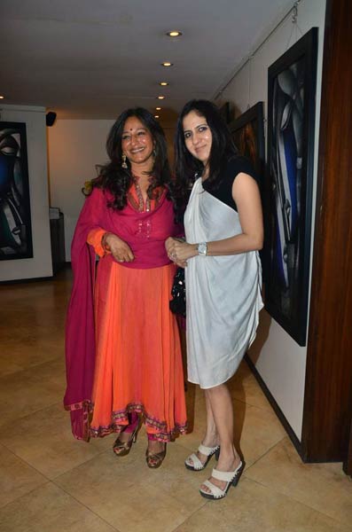 'इस्‍टा' की पार्टी में उमड़े सितारे । सितारों की मस्‍ती