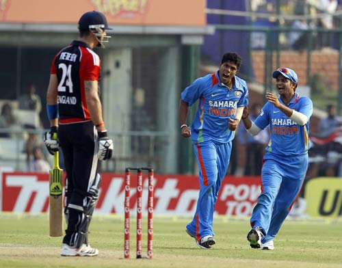 दूसरे वनडे में टीम इंडिया ने इंग्‍लैंड को दी करारी मात