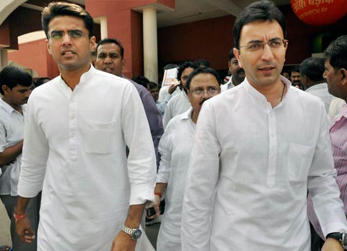 24 अक्‍टूबर 2011: तस्वीरों में देखें दिनभर की बड़ी खबरें | पढ़ें