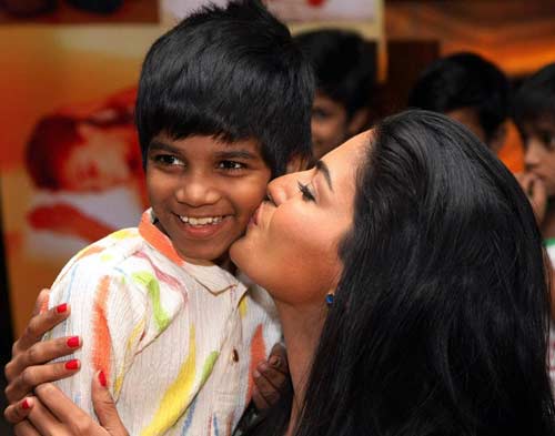 23 अक्‍टूबर 2011: तस्वीरों में देखें दिनभर की बड़ी खबरें | पढ़ें