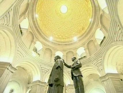 देखें मायावती के ड्रीम पार्क के उद्घाटन की तस्वीरें