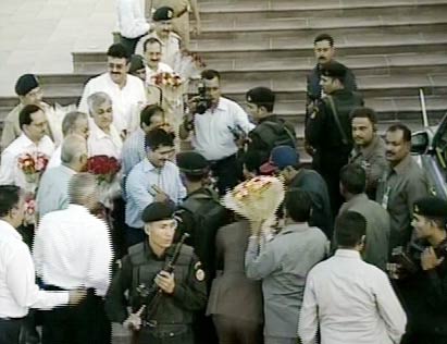 देखें मायावती के ड्रीम पार्क के उद्घाटन की तस्वीरें