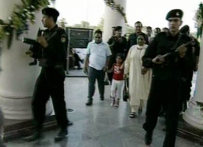 देखें मायावती के ड्रीम पार्क के उद्घाटन की तस्वीरें