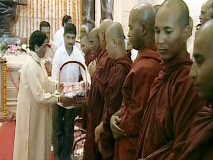 देखें मायावती के ड्रीम पार्क के उद्घाटन की तस्वीरें