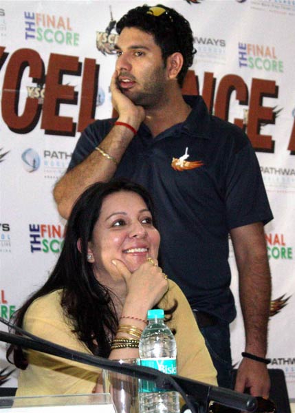 31 अक्‍टूबर 2011: तस्वीरों में देखें दिनभर की बड़ी खबरें | पढ़ें