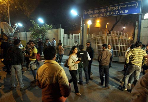 23 नवंबर 2011: तस्वीरों में देखें दिनभर की बड़ी खबरें | 