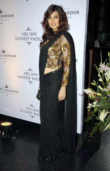 अबू जानी-संजीव की पार्टी में हसीनाएं | ऐश का दमकता चेहरा