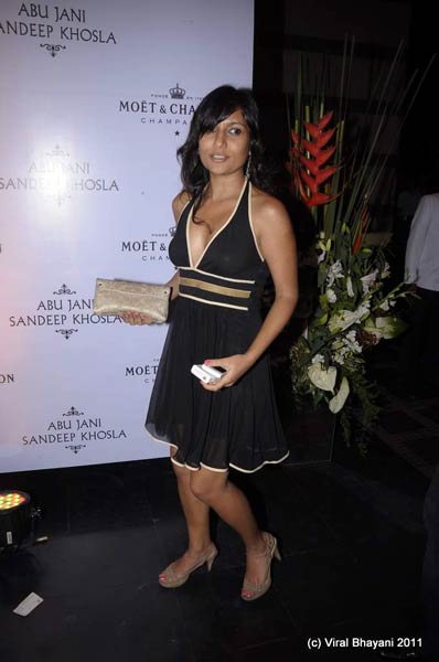 अबू जानी-संजीव की पार्टी में हसीनाएं | ऐश का दमकता चेहरा