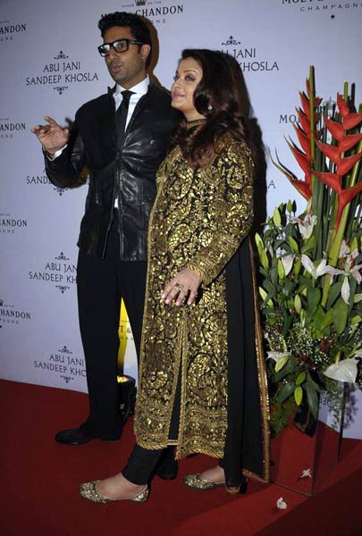 अबू जानी-संजीव की पार्टी में हसीनाएं | ऐश का दमकता चेहरा