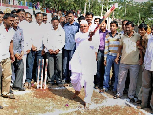 16 नवंबर 2011: तस्‍वीरों में देखें दिनभर की बड़ी खबरें  | पढ़ें