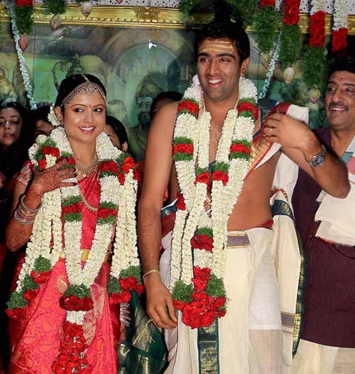 13 नवंबर 2011: तस्‍वीरों में देखें दिनभर की बड़ी खबरें  | पढ़ें