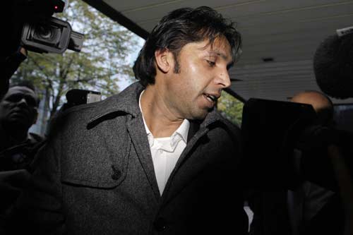 2 नवंबर 2011: तस्‍वीरों में देखें दिनभर की बड़ी खबरें | पढ़ें