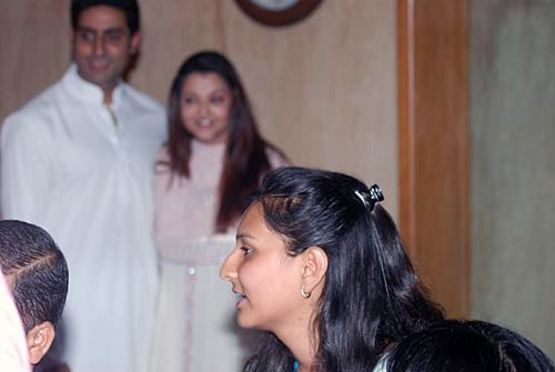 मातृत्‍व सुख के बाद ऐश्वर्या की झलक | ऐश की अनदेखी तस्‍वीरें