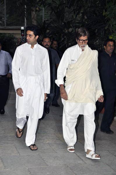 मातृत्‍व सुख के बाद ऐश्वर्या की झलक | ऐश की अनदेखी तस्‍वीरें