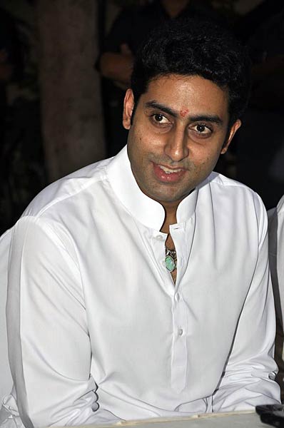 मातृत्‍व सुख के बाद ऐश्वर्या की झलक | ऐश की अनदेखी तस्‍वीरें