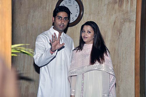 मातृत्‍व सुख के बाद ऐश्वर्या की झलक | ऐश की अनदेखी तस्‍वीरें