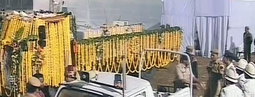 9 नवंबर 2011: तस्‍वीरों में देखें दिनभर की बड़ी खबरें | पढ़ें