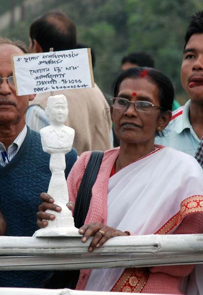 पैतृक आवास पर हुआ भूपेन हजारिका का श्राद्ध