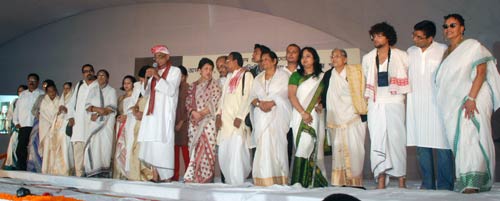 पैतृक आवास पर हुआ भूपेन हजारिका का श्राद्ध