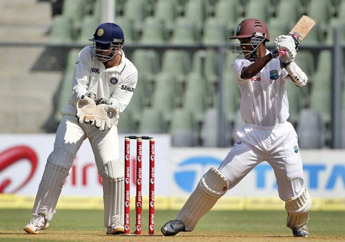 वानखेड़े में पहला दिन कैरेबियाई बल्लेबाजों के नाम