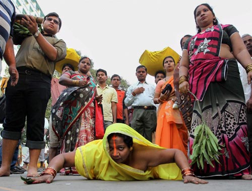 01 नवंबर 2011: तस्वीरों में देखें दिनभर की बड़ी खबरें  | पढ़ें