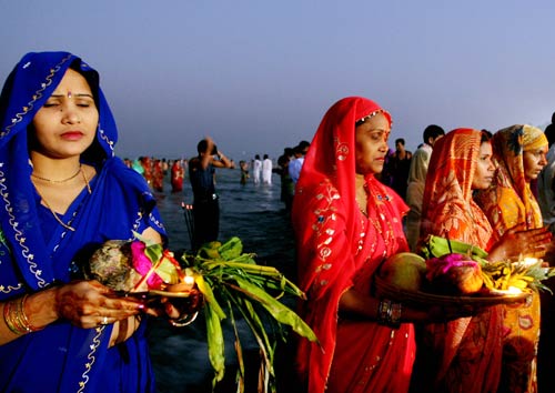 तस्वीरों में देखें सूर्योपासना का महापर्व छठ | फोटो