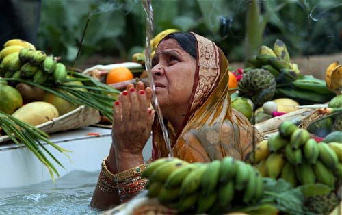 तस्वीरों में देखें सूर्योपासना का महापर्व छठ | फोटो