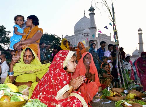 तस्वीरों में देखें सूर्योपासना का महापर्व छठ | फोटो