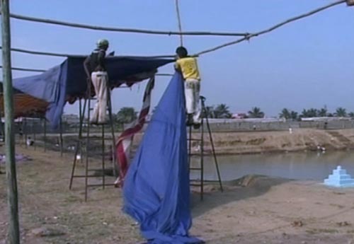 श्रद्धालुओं ने दिया अस्ताचलगामी सूर्य को अर्घ्‍य