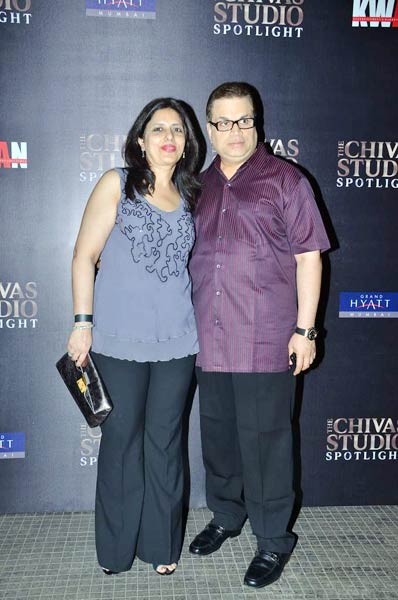 सिवास की पार्टी में सितारों की मस्‍ती...  | ये है जलवा