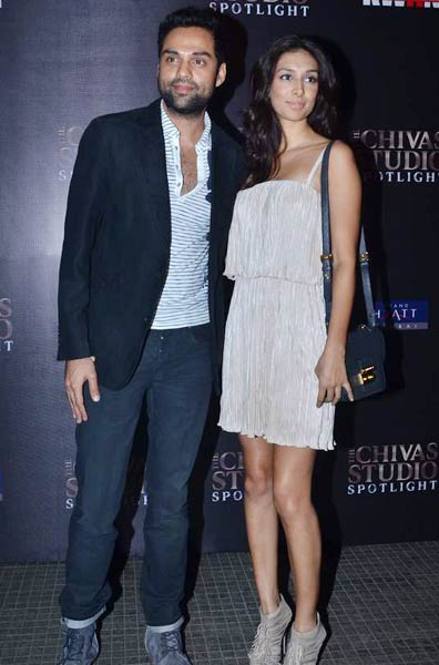 सिवास की पार्टी में सितारों की मस्‍ती...  | ये है जलवा