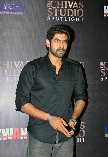 सिवास की पार्टी में सितारों की मस्‍ती...  | ये है जलवा