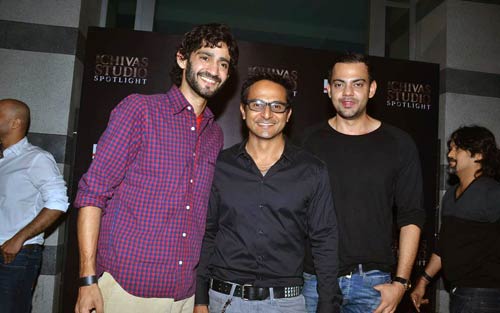 सिवास की पार्टी में सितारों की मस्‍ती...  | ये है जलवा