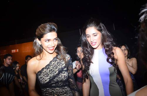 सिवास की पार्टी में सितारों की मस्‍ती...  | ये है जलवा