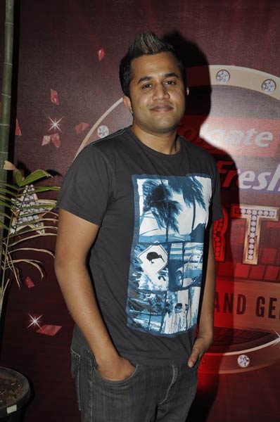 सितारों से सजी कोलगेट मैक्‍स फ्रैश पार्टी... | जो बनाए मदहोश...