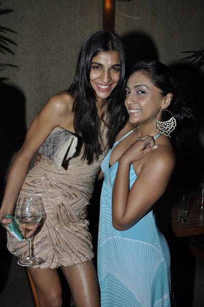 सितारों से सजी कोलगेट मैक्‍स फ्रैश पार्टी... | जो बनाए मदहोश...