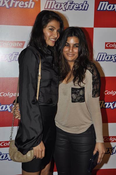 सितारों से सजी कोलगेट मैक्‍स फ्रैश पार्टी... | जो बनाए मदहोश...