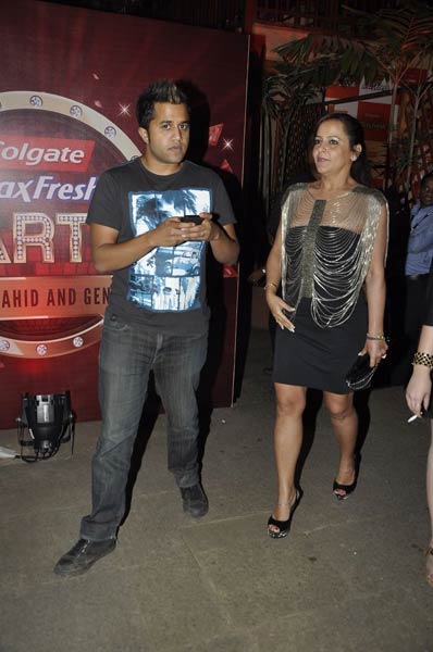 सितारों से सजी कोलगेट मैक्‍स फ्रैश पार्टी... | जो बनाए मदहोश...