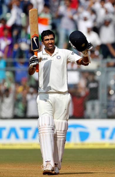 25 नवंबर 2011: तस्वीरों में देखें दिनभर की बड़ी खबरें | पढ़ें