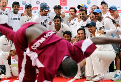 मुंबई टेस्टः ड्रा खेलने को मजबूर हुई टीम इंडिया