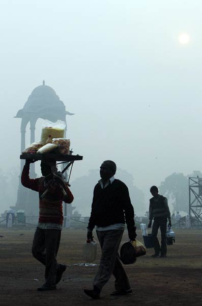 21 नवंबर 2011: तस्‍वीरों में देखें दिन भर की बड़ी खबरें | पढ़ें