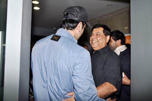 देसी ब्वॉयज की पार्टी में सुंदरियां | बोल्‍ड होती बालाएं... 