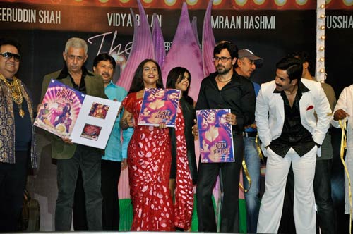 म्‍यूजिक लॉन्‍च पर विद्या के ठुमके | डर्टी पिक्‍चर का फर्स्‍ट लुक