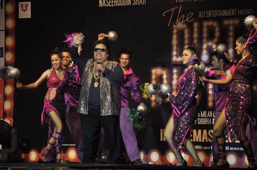 म्‍यूजिक लॉन्‍च पर विद्या के ठुमके | डर्टी पिक्‍चर का फर्स्‍ट लुक