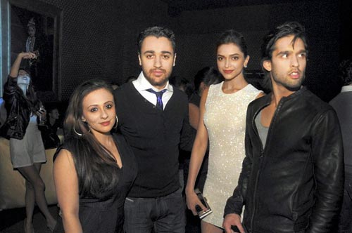 तस्‍वीरों में बीते सप्‍ताह बॉलीवुड की हलचल | कंगना की अदा